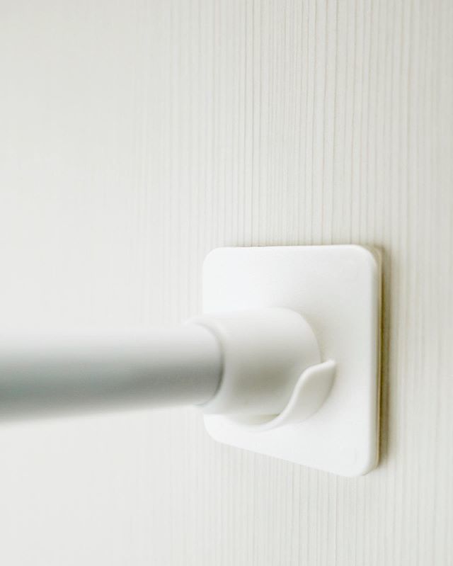 【まとめ買い】突っ張り棒ガード つっぱり棒壁面ガード ホワイト 9001/027620