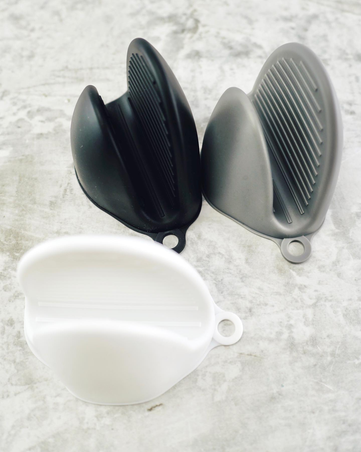 【まとめ買い】シリコン鍋つかみ モノトーン 0948/331085