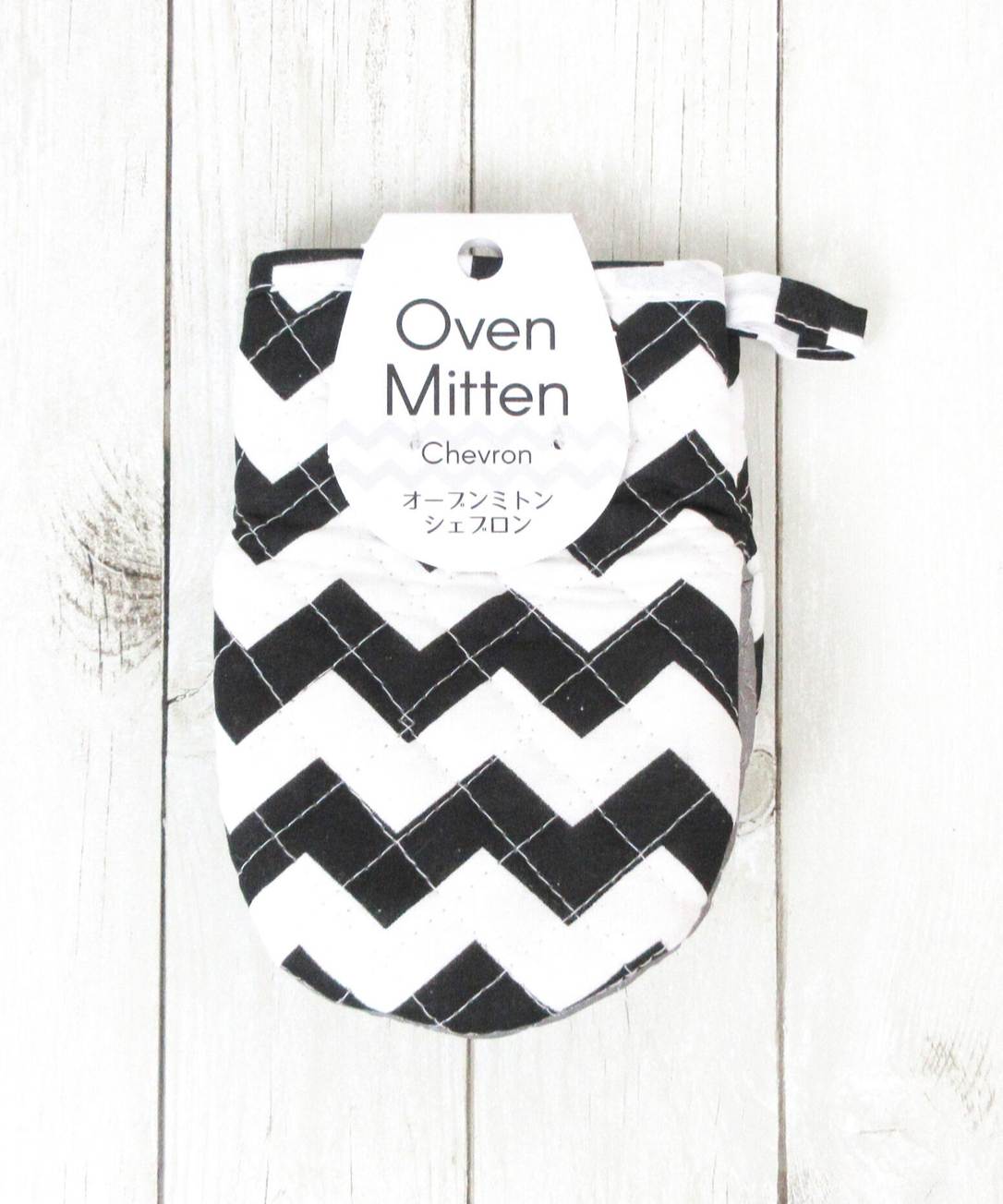 【新品未使用未開封品】キッコーマン 3月のライオン エプロン 鍋つかみ 缶バッチ 新品未使用未開封品】キッコーマン 3月のライオン エプロン 鍋つかみ